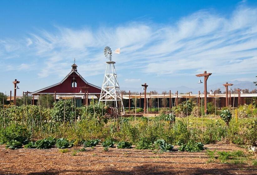 فندق Sheraton Fairplex Suites & Conference Center