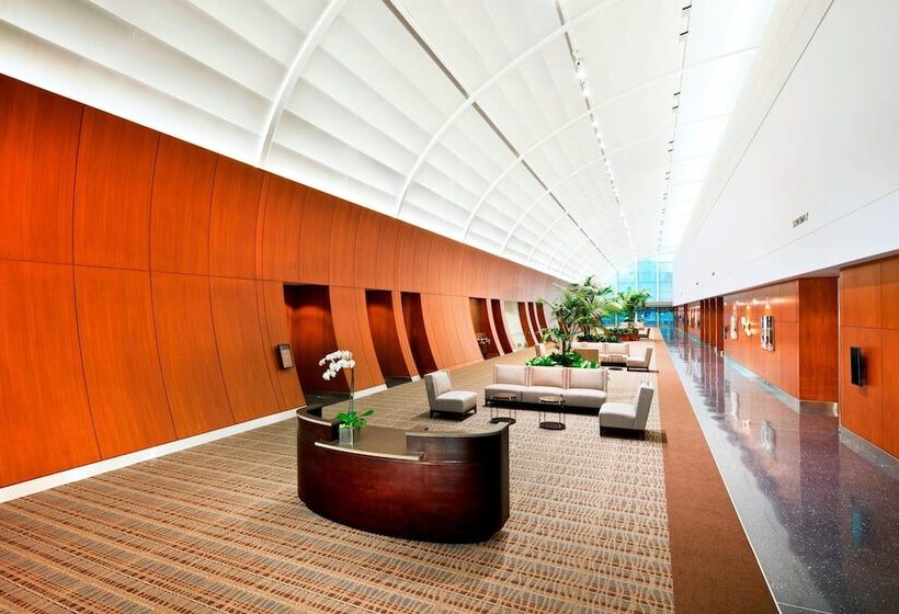 فندق Sheraton Fairplex Suites & Conference Center