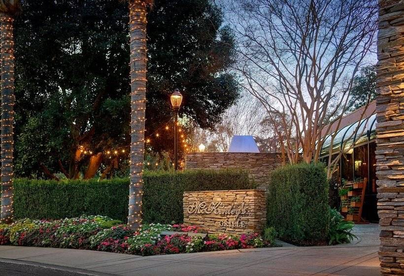 فندق Sheraton Fairplex Suites & Conference Center