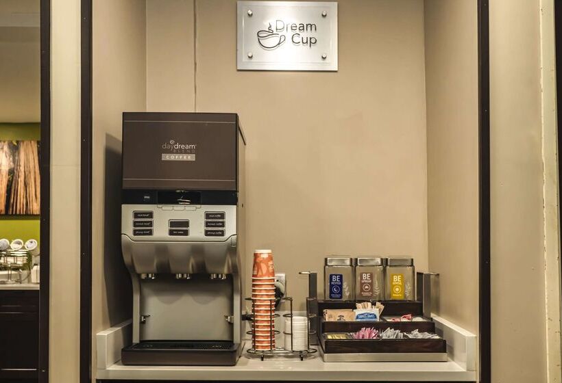 ホテル Sleep Inn & Suites Omaha Airport