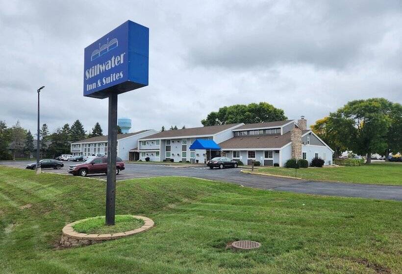 فندق Stillwater Inn & Suites