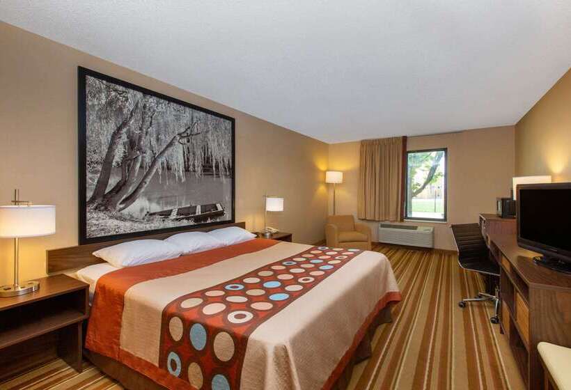 Отель Super 8 By Wyndham Salina I70