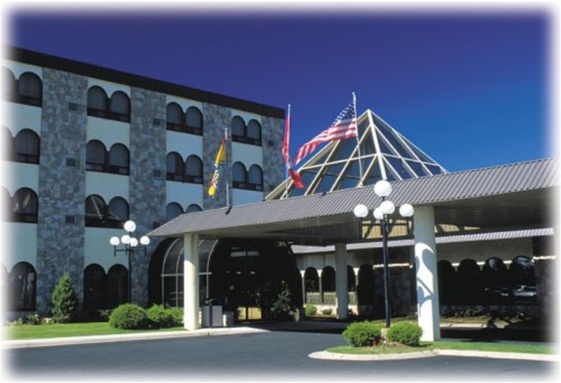 호텔 The Fredericton Inn