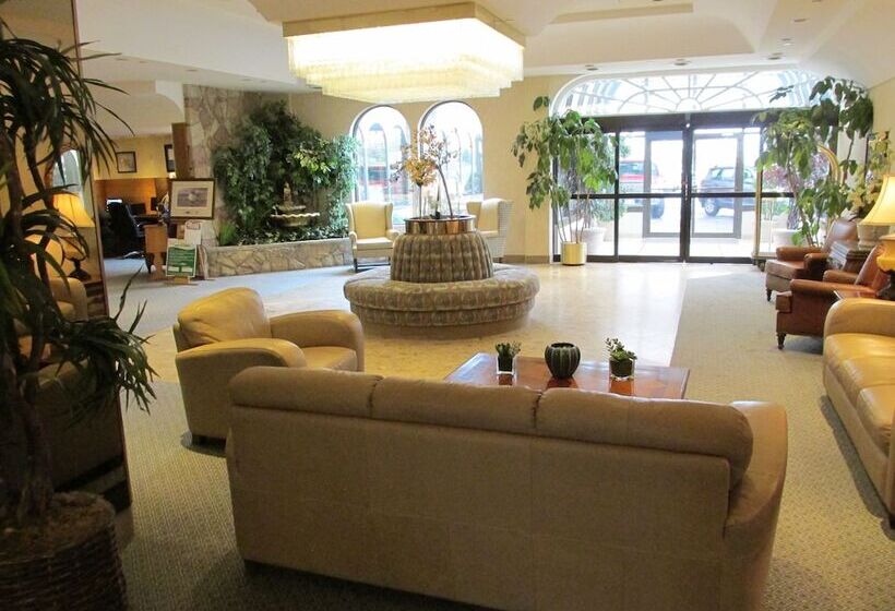 호텔 The Fredericton Inn