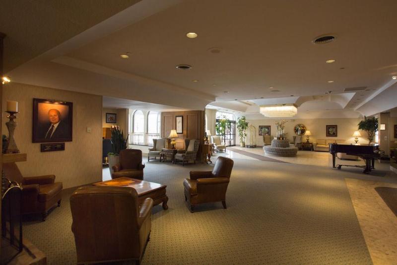 Отель The Fredericton Inn