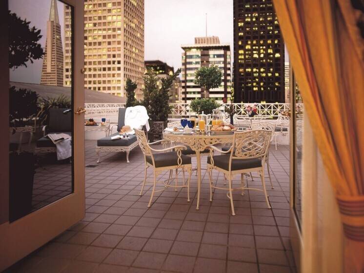 فندق The Ritzcarlton, San Francisco
