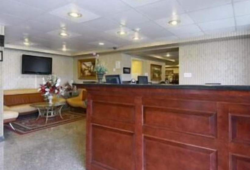 فندق Travelodge By Wyndham Parsippany