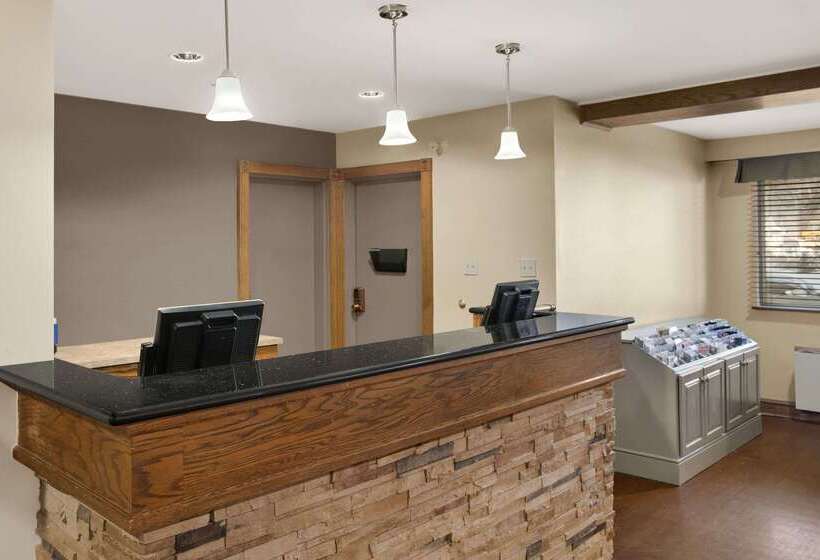 ホテル Travelodge Suites By Wyndham Saint John