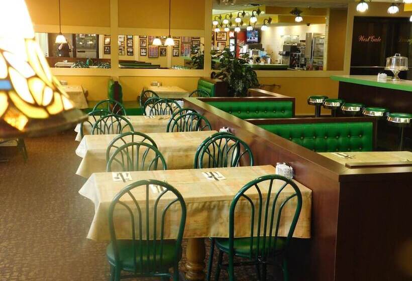 Отель West Gate Inn Nyack