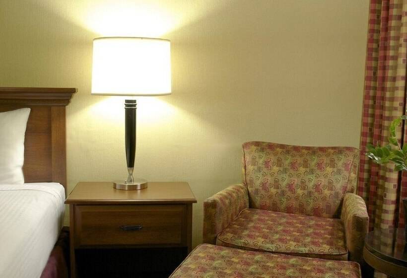 Отель West Gate Inn Nyack