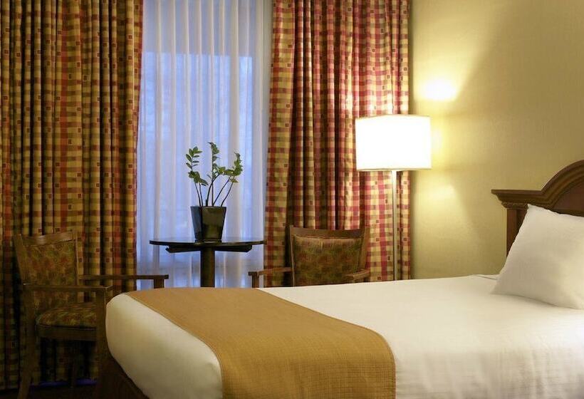 Отель West Gate Inn Nyack