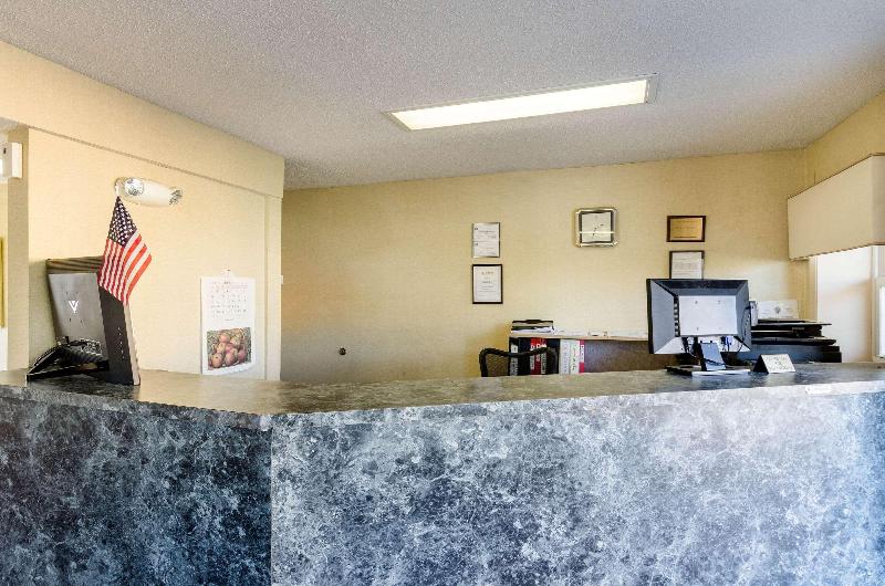 هتل West Springfield Hwy 5