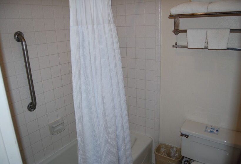 호텔 Western Inn Lakewood