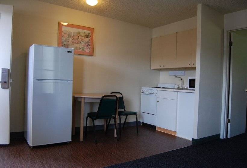 호텔 Western Inn Lakewood