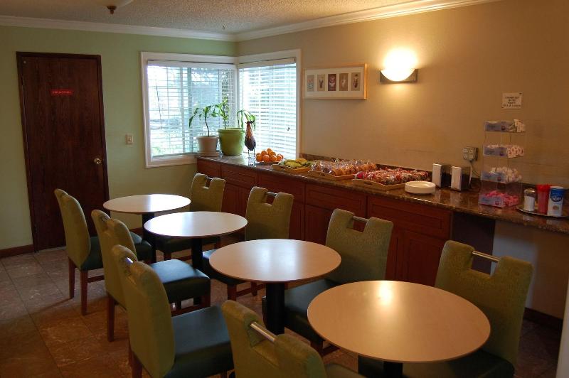 호텔 Western Inn Lakewood