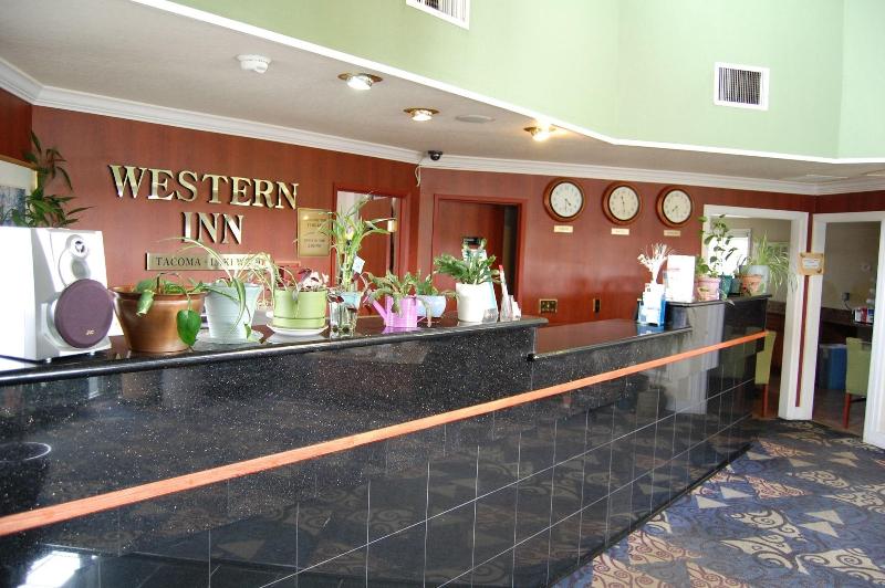 호텔 Western Inn Lakewood