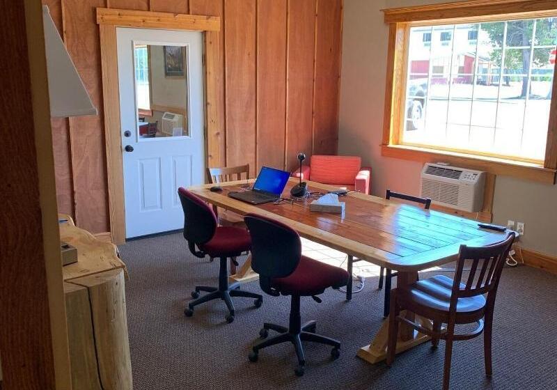 فندق White Buffalo