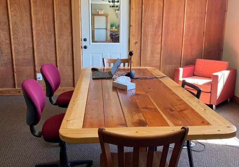 فندق White Buffalo