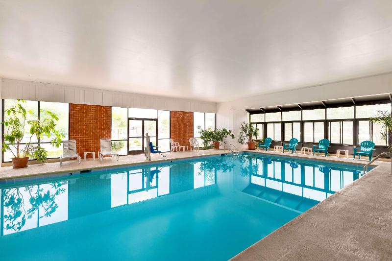 ホテル Wingate By Wyndham Williamsburg