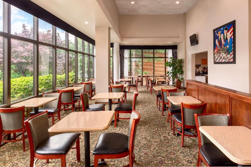 ホテル Wingate By Wyndham Williamsburg