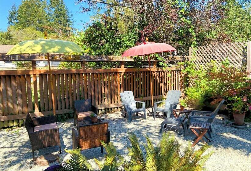 Hotel Wisteria Guest House