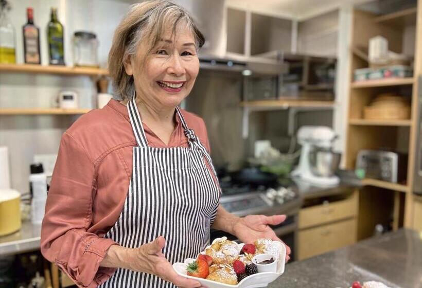 Hotel Wisteria Guest House