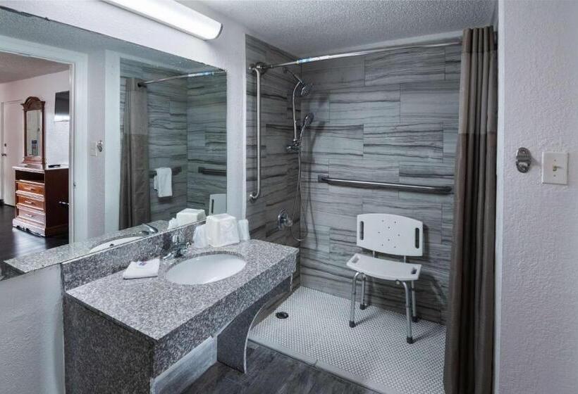 Motel 6montgomery, Al  Coliseum