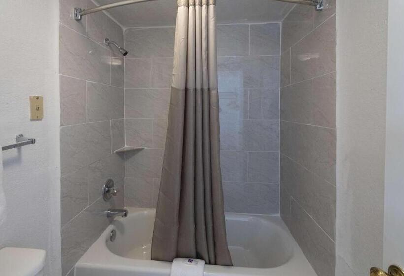 Motel 6montgomery, Al  Coliseum