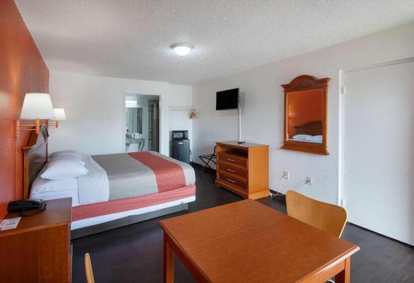 Motel 6montgomery, Al  Coliseum