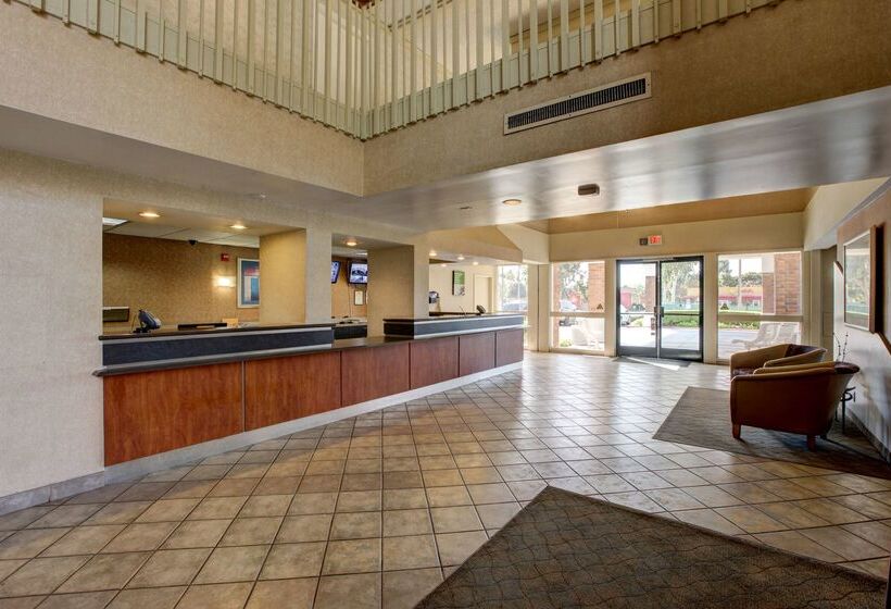 Motel 6santa Ana, Ca  Irvine  Orange County Airport
