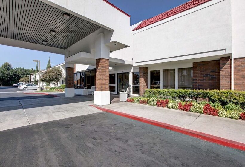 Motel 6santa Ana, Ca  Irvine  Orange County Airport