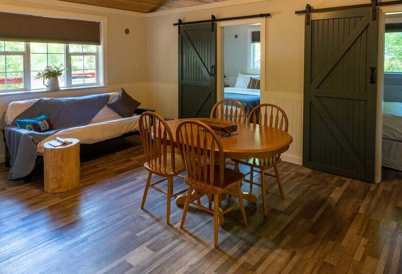 فندق على الطريق Barefoot Villas And Retreat