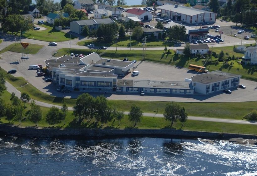 Motel Chute Des Pères