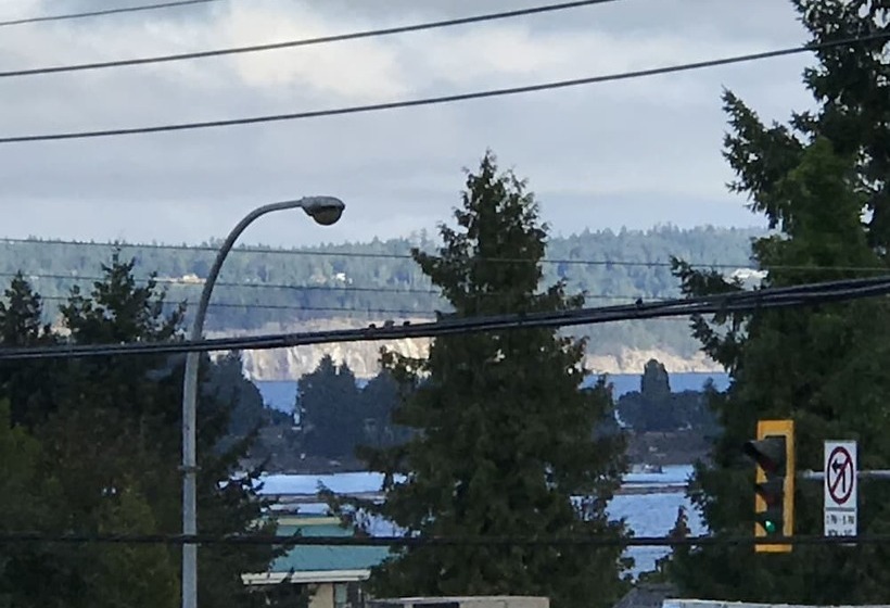 Мотель Port O Call Inn