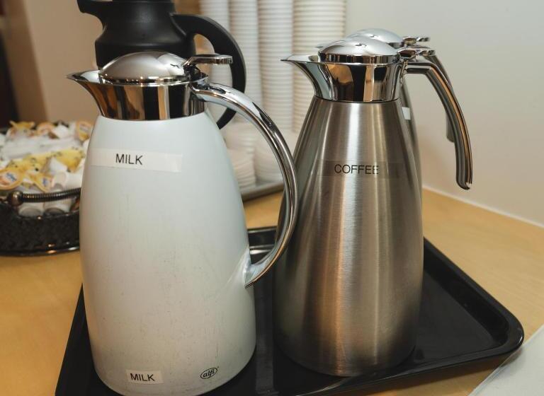 汽车旅馆  Robin Hood Inn And Suites