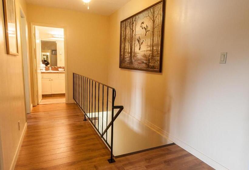 Okanagan Seasons Resort