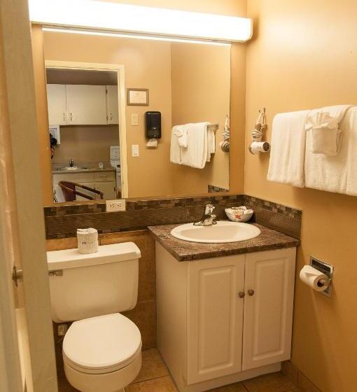 Okanagan Seasons Resort