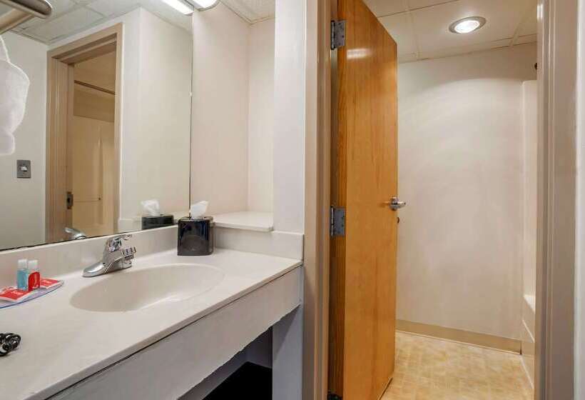 منتجع Econo Lodge Inn & Suites Rehoboth Beach