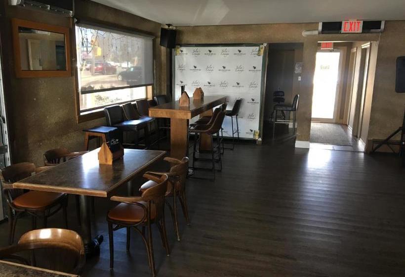 Stonehouse Motel And Restaurant