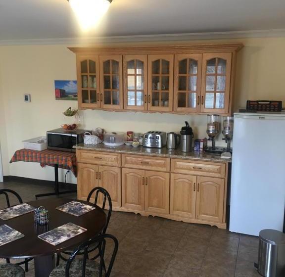 The Country Inn Motel