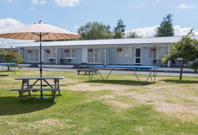 Cleveland Thermal Motel