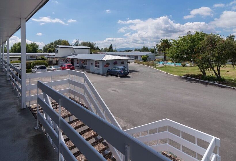 Cleveland Thermal Motel