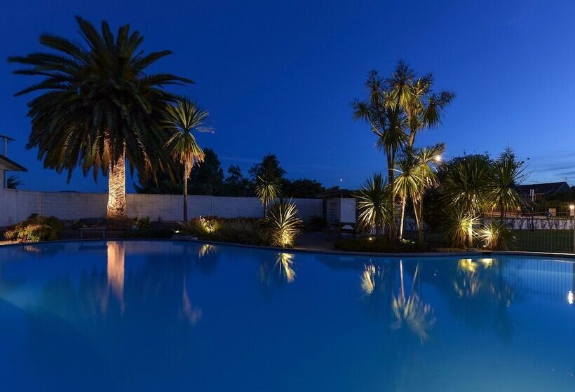 Cleveland Thermal Motel