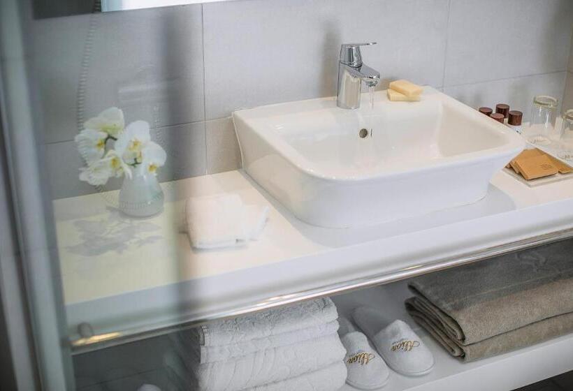 Отель Alion Beach