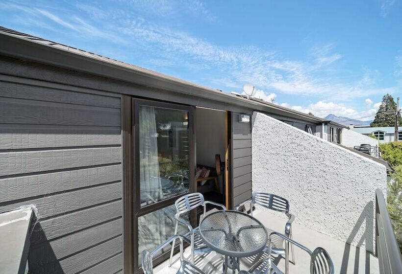 هتل Amity Serviced Apartments