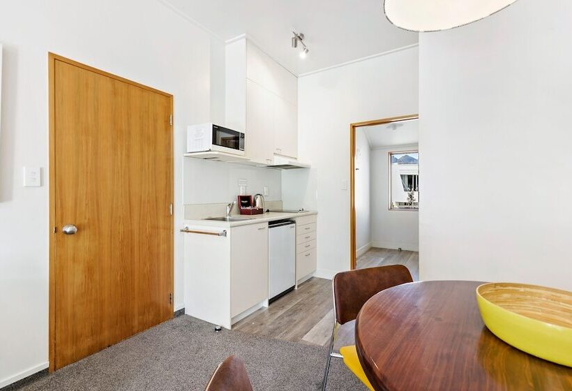 هتل Amity Serviced Apartments