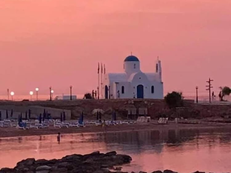 هتل Anais Bay