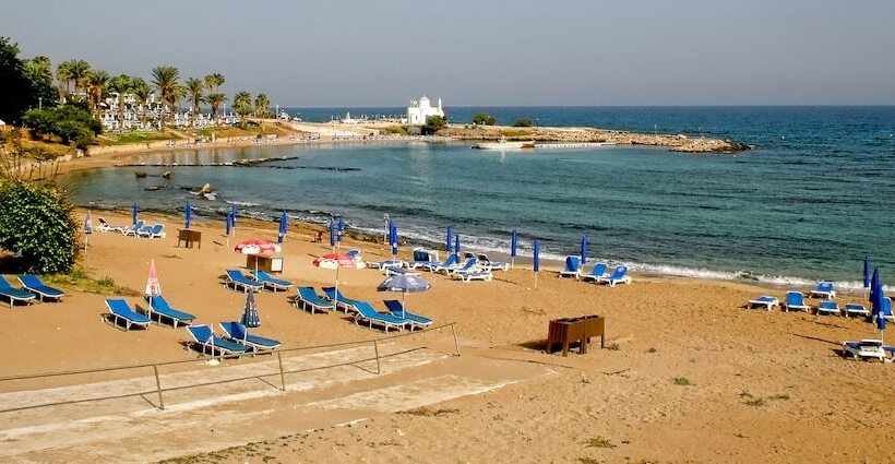 هتل Anais Bay