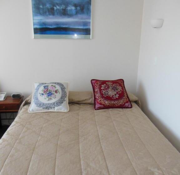 هتل Asure Camelot Arms Motor Lodge