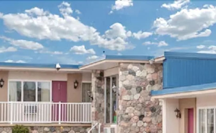 فندق Belmont Inn